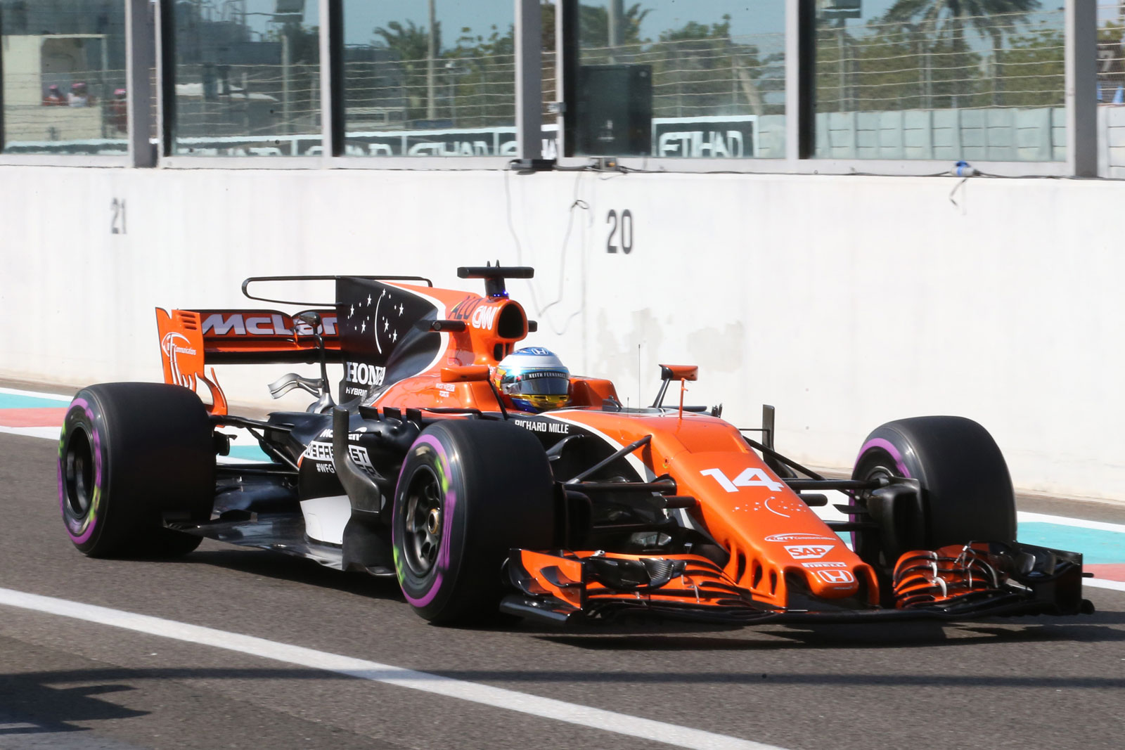 新車解説】マクラーレンMCL33、ホイールベース延長で空力的飛躍