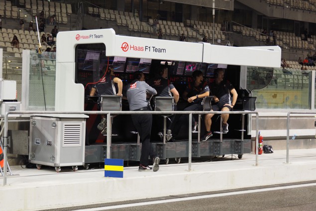 PITWALL-HAS-01
