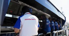 PITWALL-STR-02