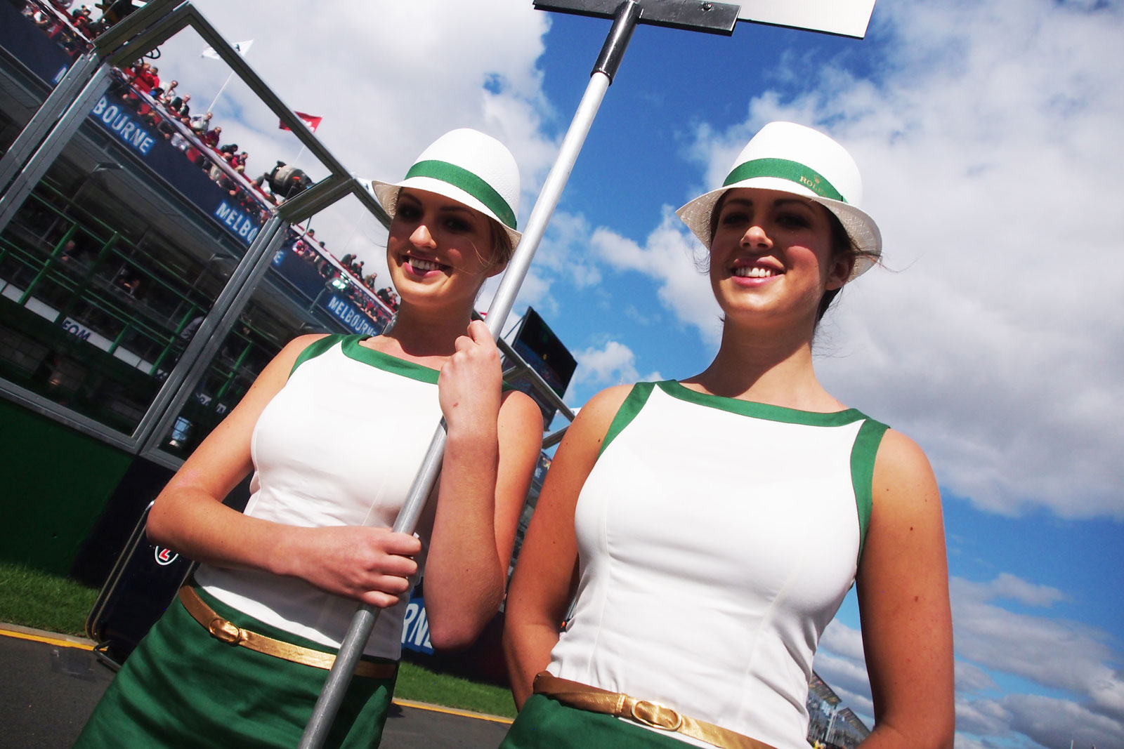 【F1ビューティー】2013 Rd.1 オーストラリアGP編「南半球の陽気で美しいオージー娘たち！」