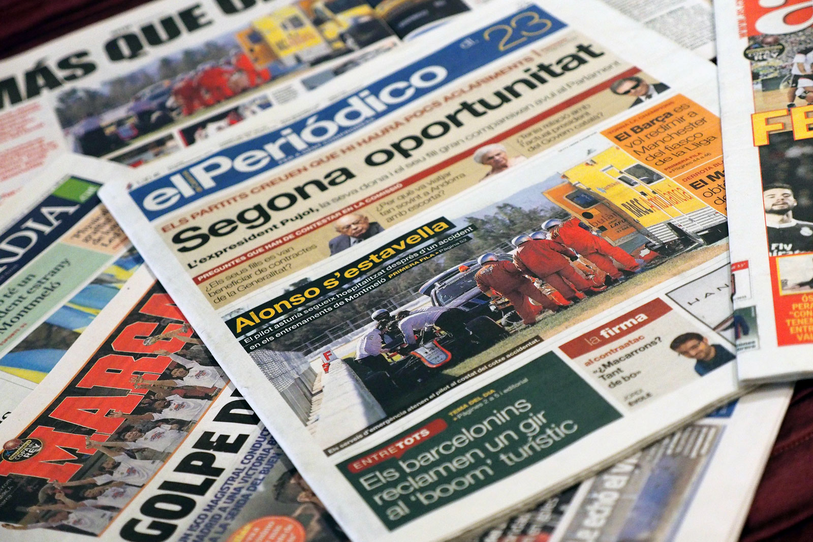 【バルセロナ合同テスト】アロンソ事故から一夜明けた地元スペインメディアの反応は？