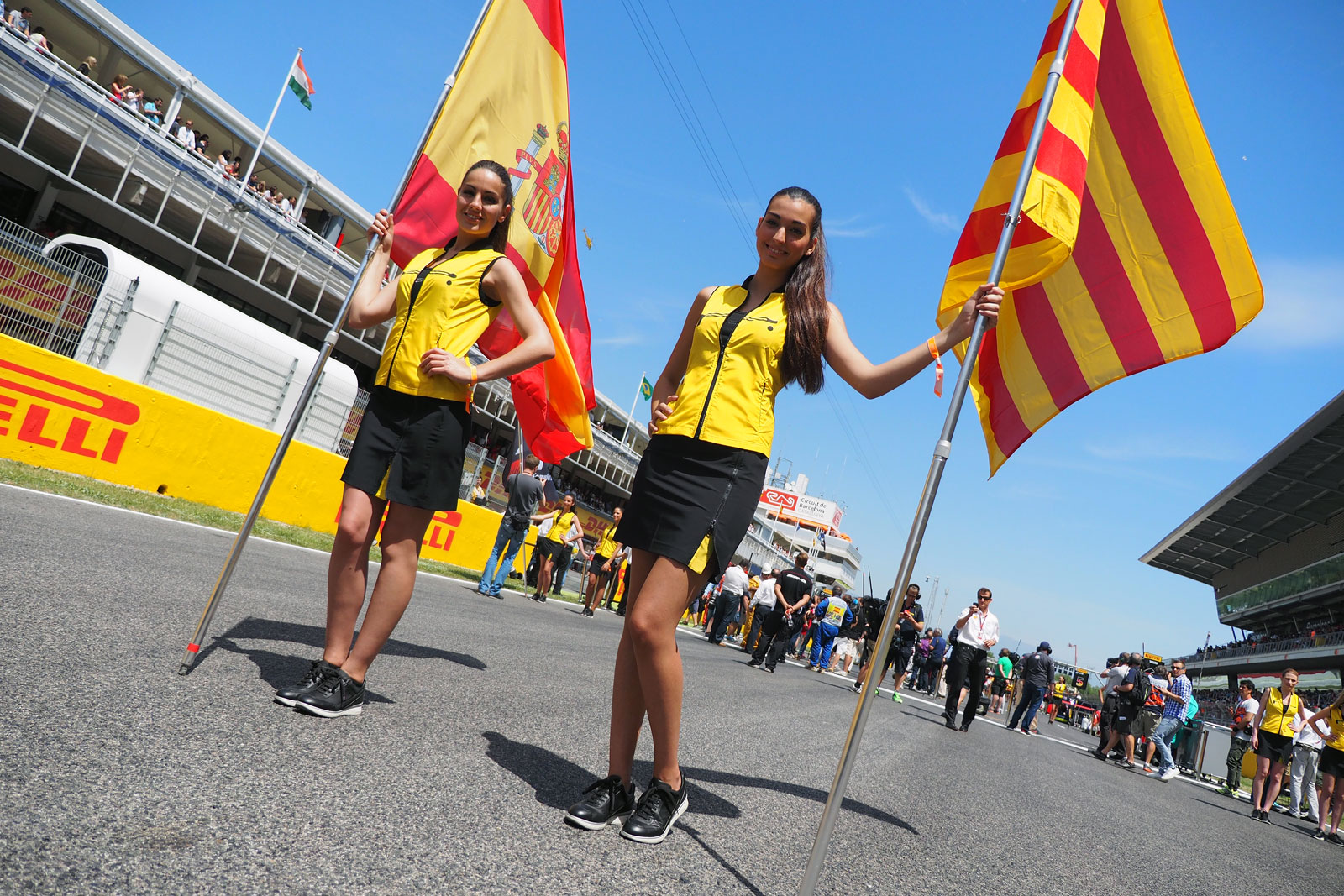 【F1ビューティー】2015 Rd.5 スペインGP編「スポーティなラテン美女たち」