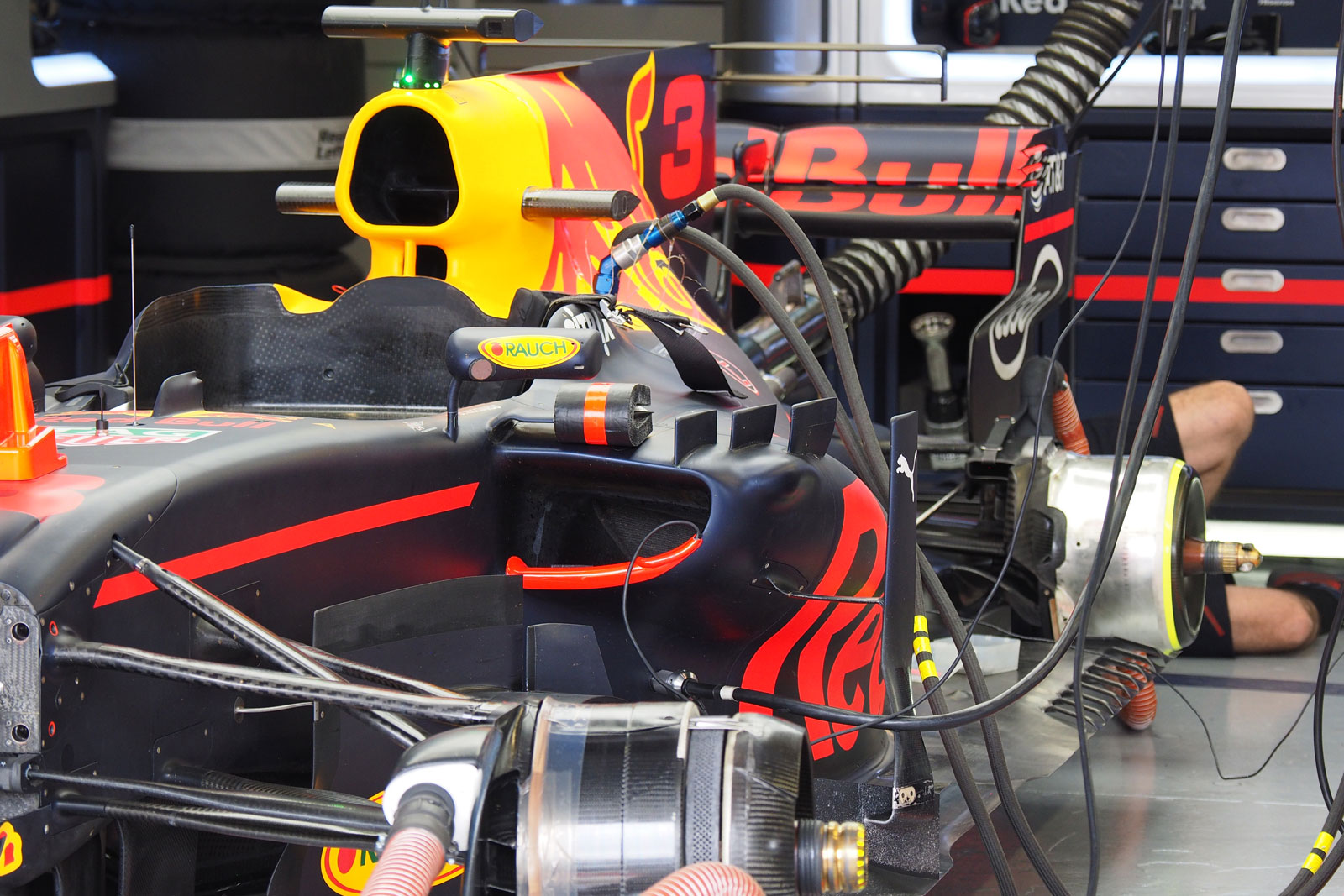 Canning Rbr 【Rd.7 CAN】レッドブル、低ドラッグ仕様パッケージにMCL32模倣も – F1LIFE