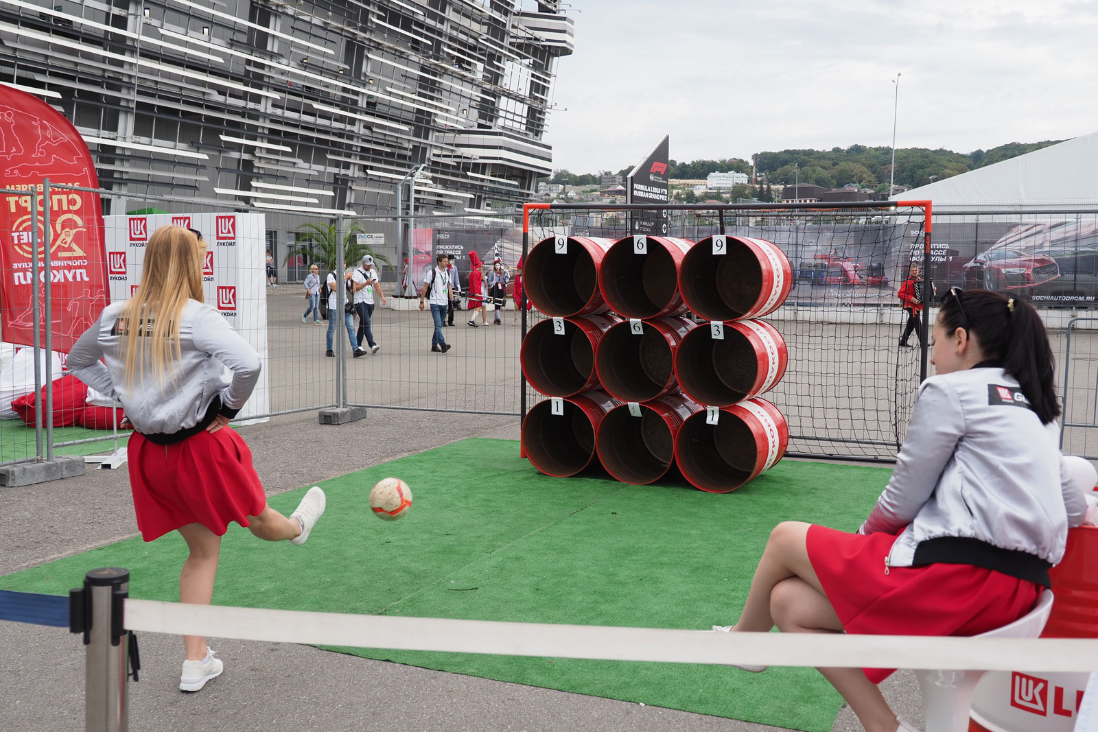 F1ファンゾーン散策 18 Rd 16 Rus まだまだ未開ながら熱心ファンも多いグランプリ F1 Life