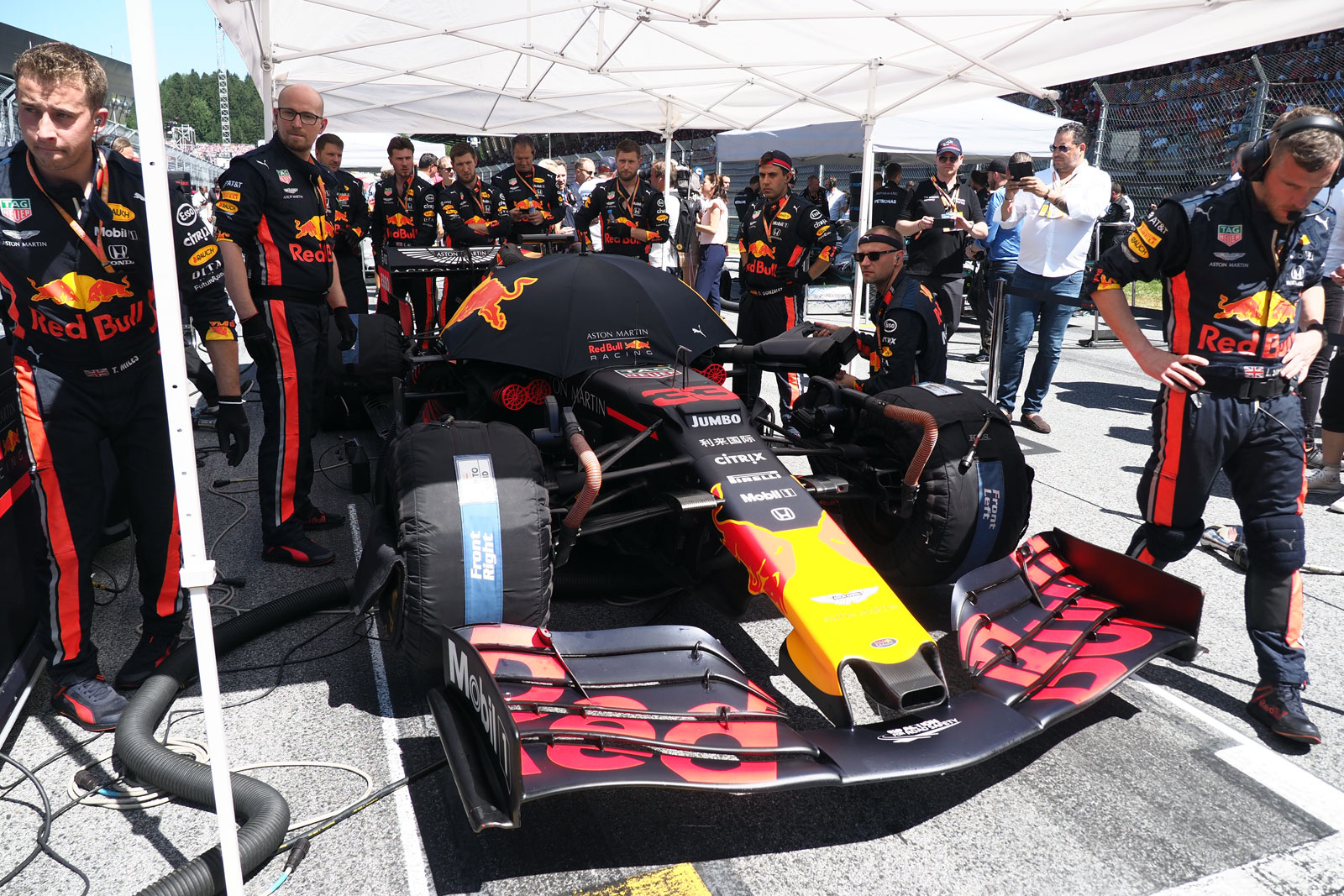 Rd.9 AUT】フェルスタッペン車のみに投入されたフロントウイングの