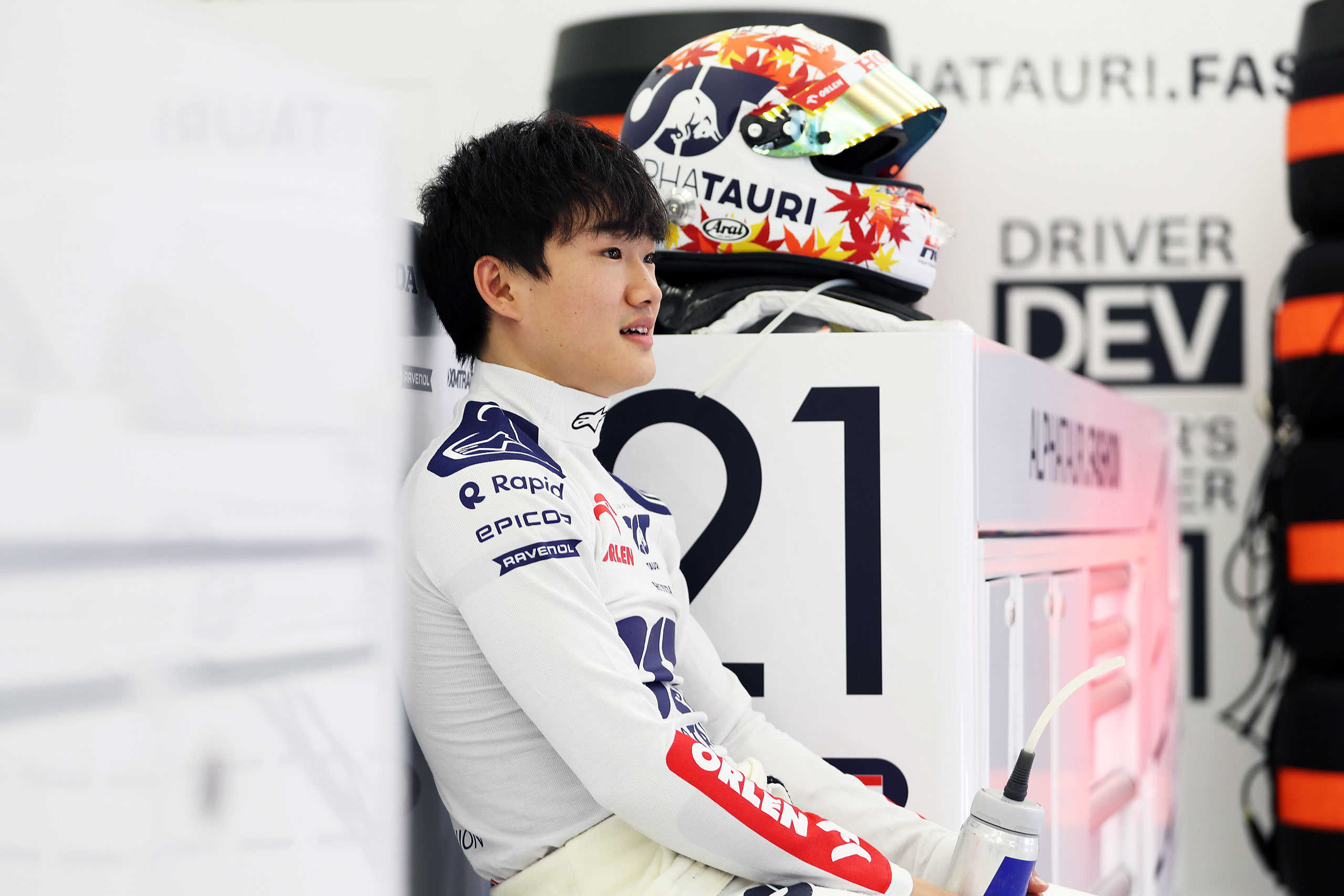 【2023 T1 BHR】DAY3 角田裕毅「予選でQ3を争える位置にはいる。より完成されたドライバーとして開幕戦で実力100％を出し切りたい」