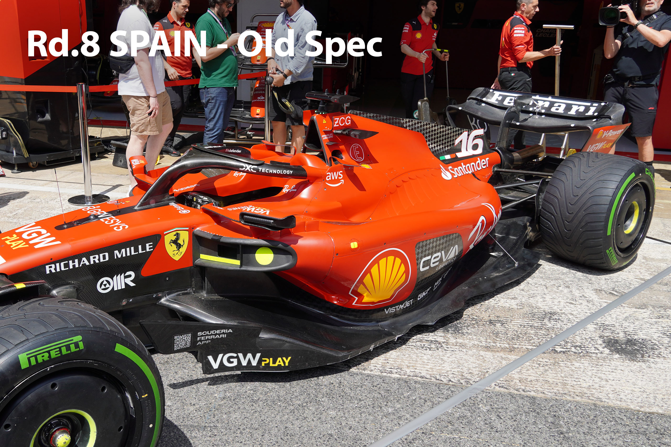 パルフェット レースリミテーション レッド BBR 1/18 フェラーリ SF-23 バーレーンGP 2023 C.ルクレール 台座