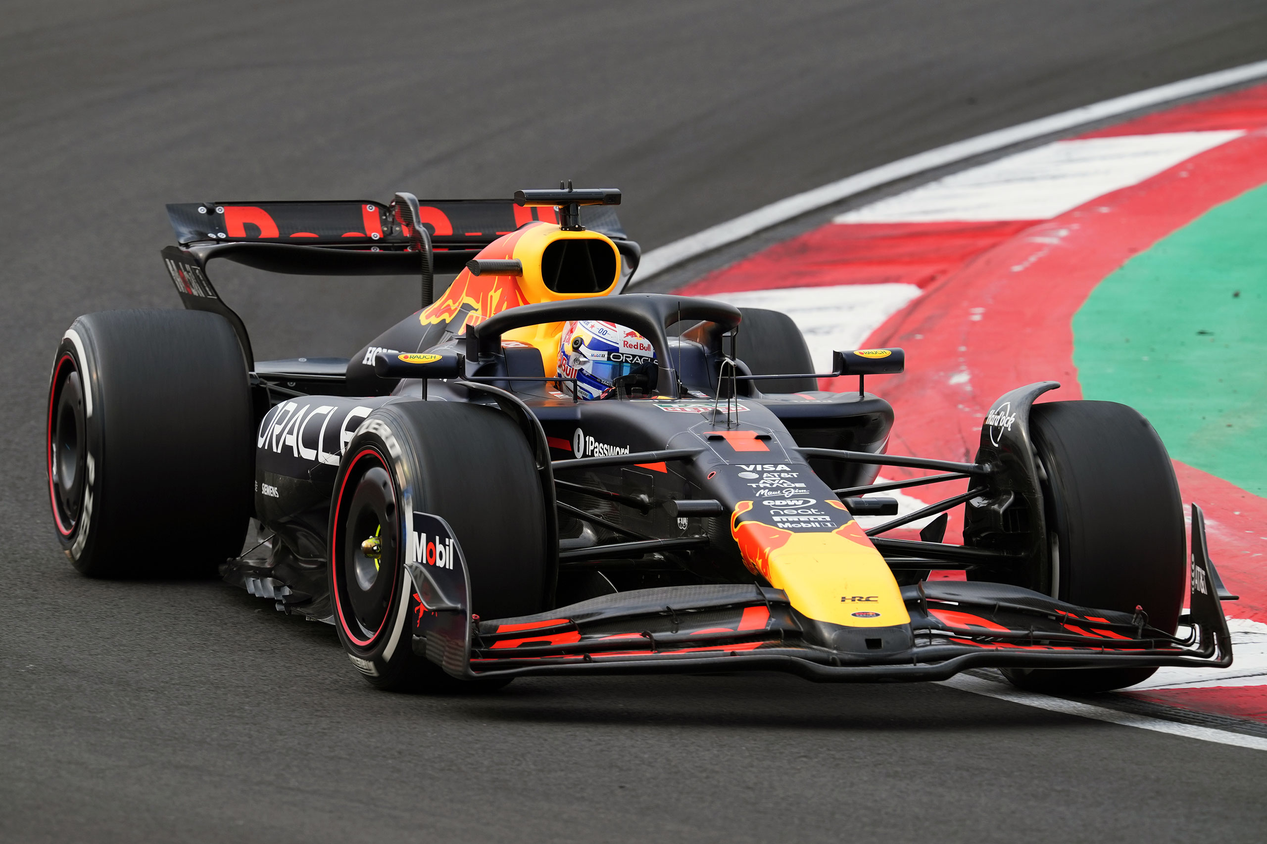 レッドブルRB21ディテール高画質写真集【2025 Rd.2 CHN】 – F1LIFE