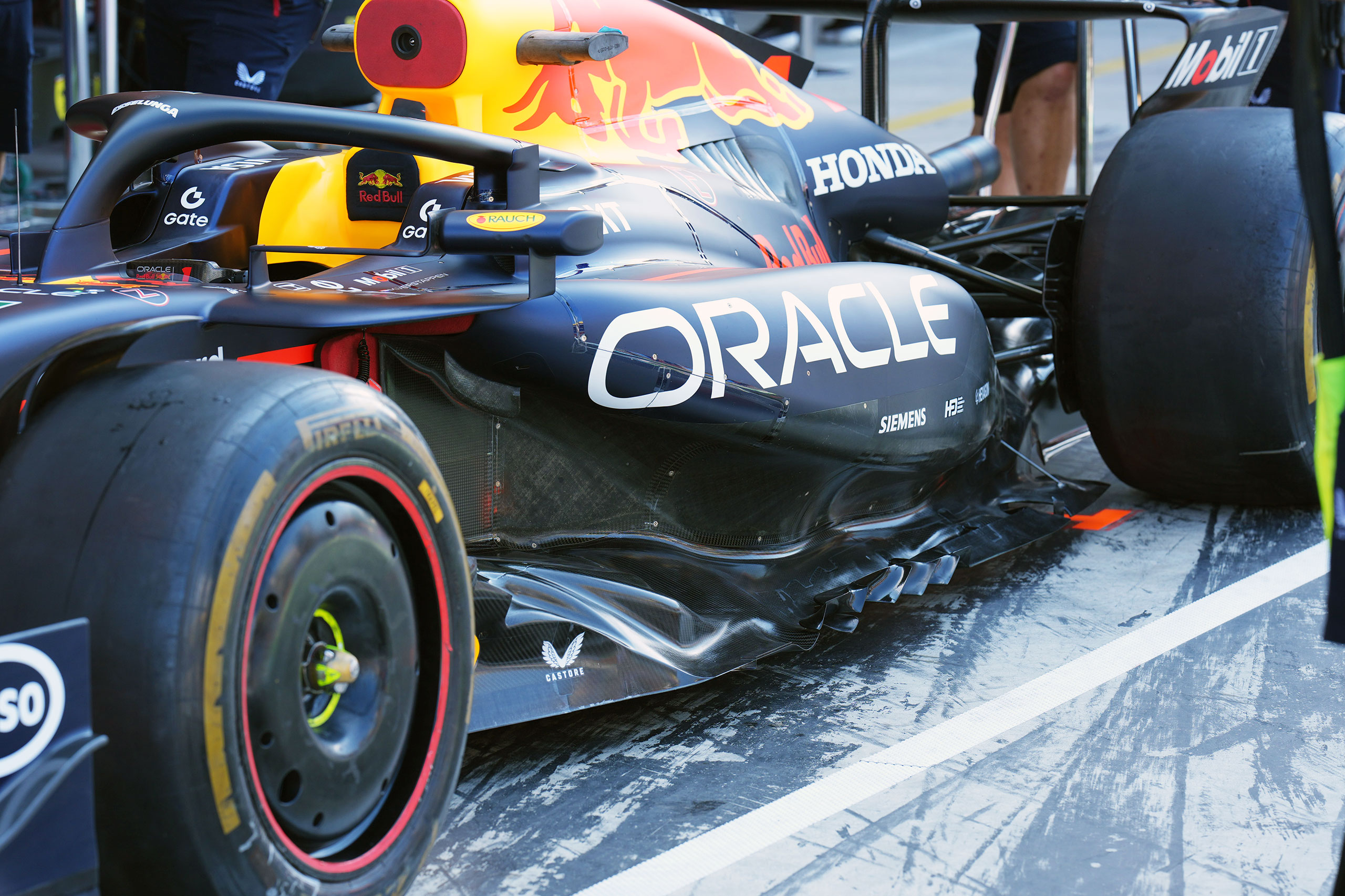 ローデッドファットテールF1 TECH-RD16-ITA-03_RBR.jpg