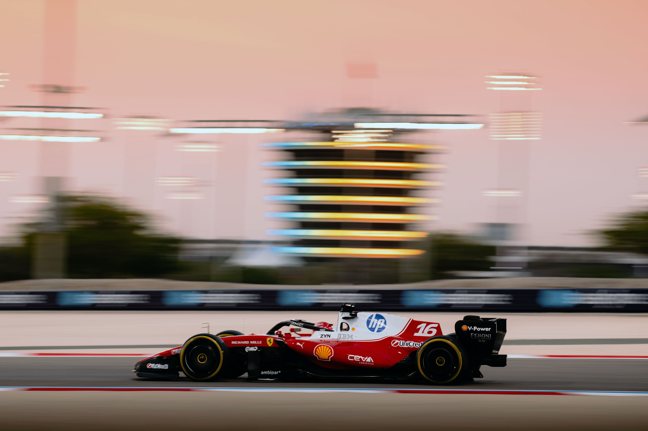【DAY2】レッドブルに追随したフェラーリ【最高速】 – F1LIFE
